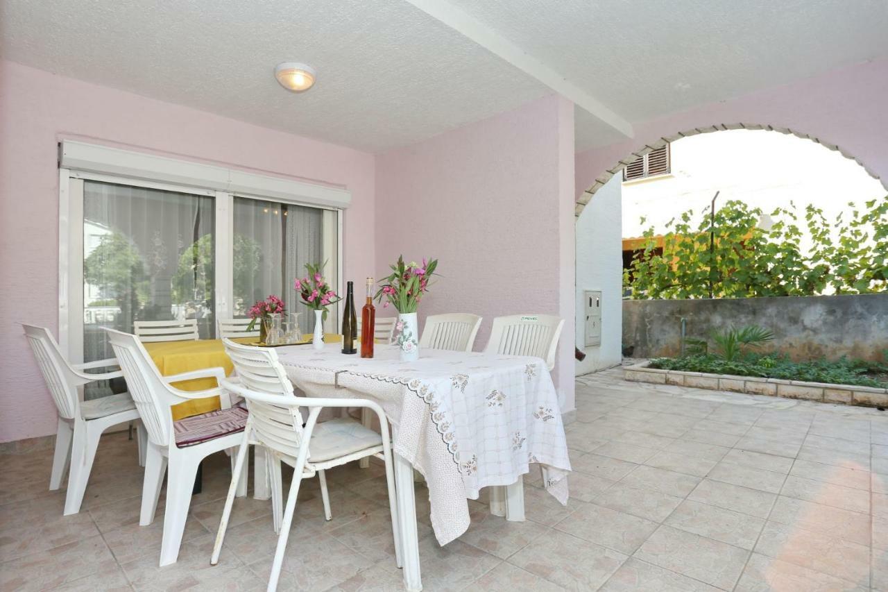 Villa Neyla Vir Dış mekan fotoğraf