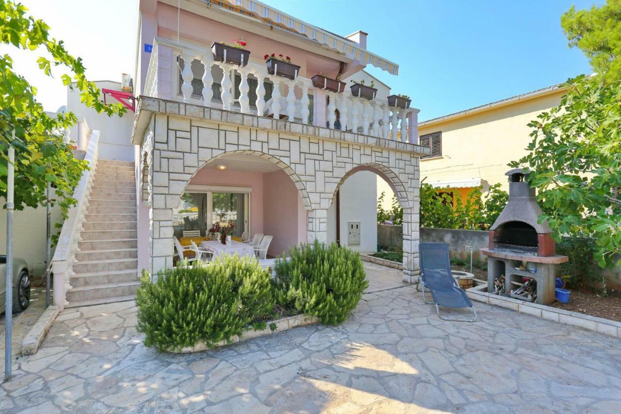 Villa Neyla Vir Dış mekan fotoğraf